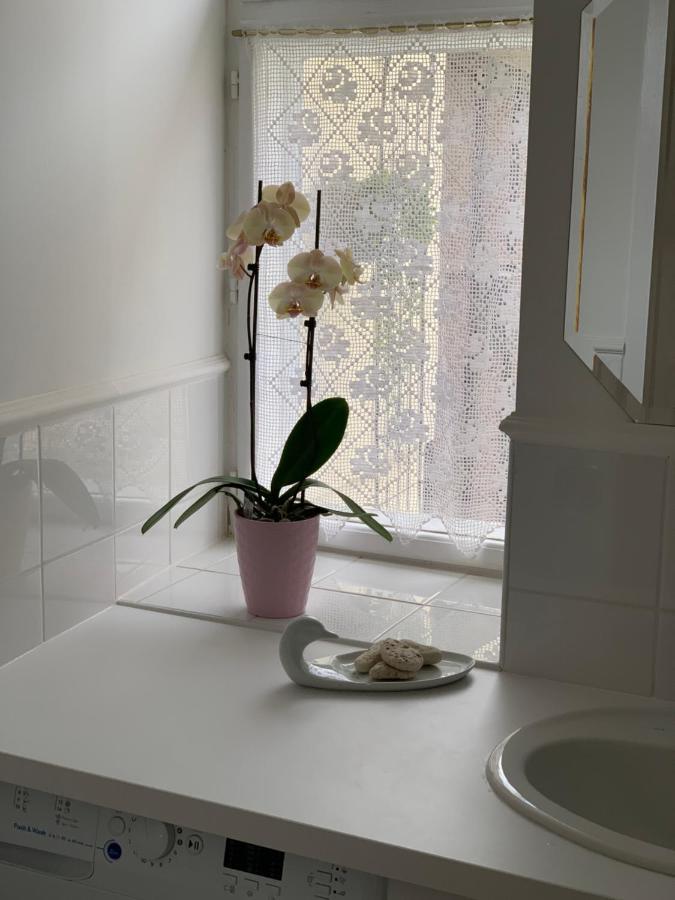 Kertesz-Haz Hotel Егер Екстериор снимка